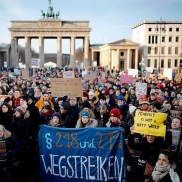 Gemeinsame Klage von FDP, Linke und Grüne