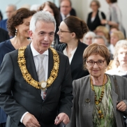 Gedenkfeier zum 90. Geburtstag von Anne Frank