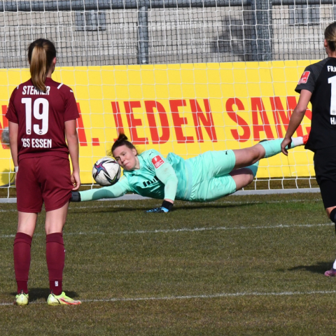 Eintracht Frankfurt-SGS Essen 1:0