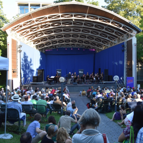 Start der Konzertreihen im Palmengarten