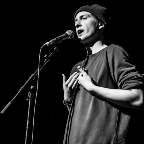 SLAMu20 – Internationale Poetry Slam Meisterschaft