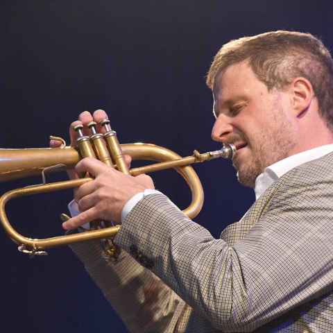 „Ella & Louis Jazz Club“ im Holzhausenschlösschen